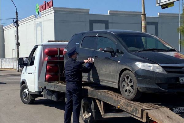 В Воронеже задержали лихача-рекордсмена по числу штрафов в регионе
